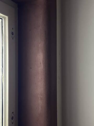 Mazā tualete augšstāvā — defektu fotodokumentācija